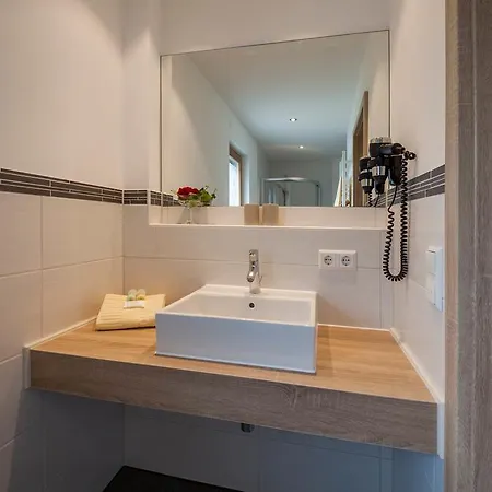 מלון Mohren הגנאו