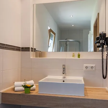 מלון Mohren הגנאו